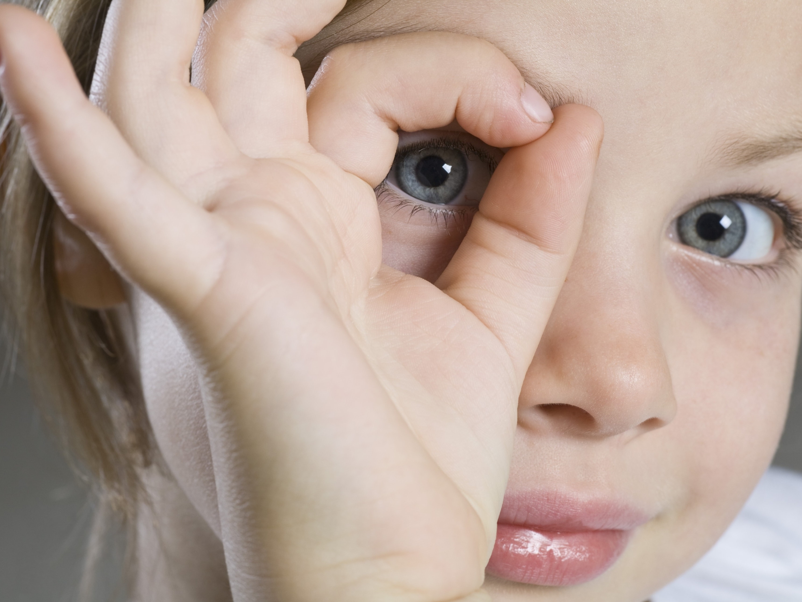 علایم اختلال حسی بینایی ( بدون تشخیص پزشکی مشکل بینایی )